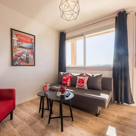 アパート Coca Gare